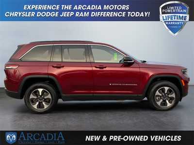 2024 Jeep Grand Cherokee, $27252. Photo 6