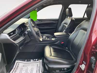 2024 Jeep Grand Cherokee, $27252. Photo 9