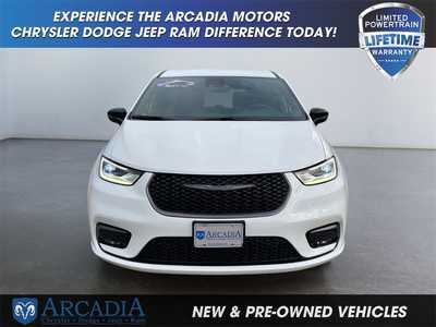 2026 Chrysler Pacifica, $. Photo 8