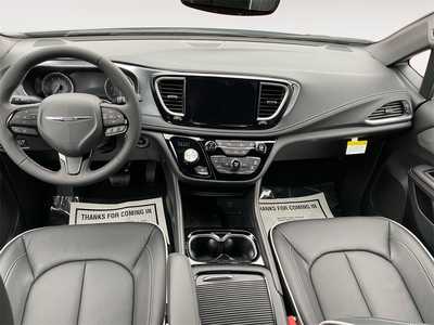 2026 Chrysler Pacifica, $. Photo 10