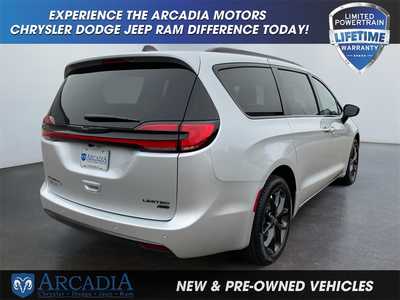 2026 Chrysler Pacifica, $. Photo 5