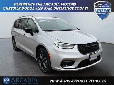 2026 Chrysler Pacifica, $. Photo 7