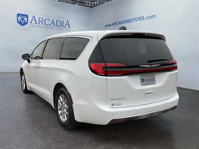 2024 Chrysler Pacifica, $29143. Photo 3