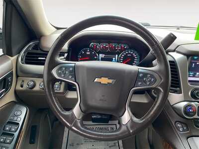 2016 Chevrolet Suburban, $16966. Photo 12