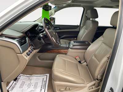 2016 Chevrolet Suburban, $16966. Photo 9