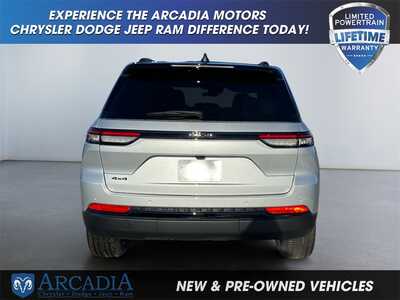 2025 Jeep Grand Cherokee, $0. Photo 4