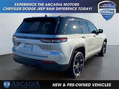 2025 Jeep Grand Cherokee, $0. Photo 5