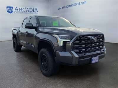 2023 Toyota Tundra Crew Cab, $45500. Photo 7