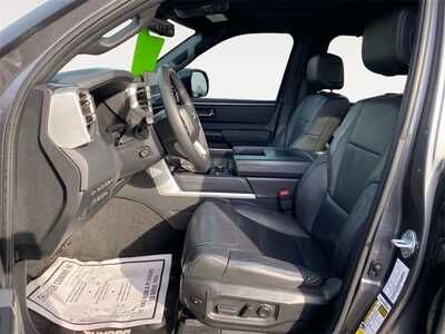 2023 Toyota Tundra Crew Cab, $45500. Photo 9