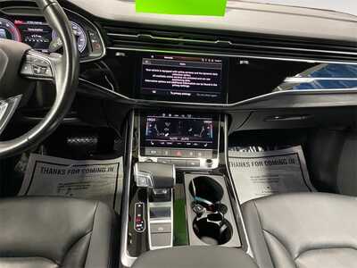 2021 Audi Q7, $31500. Photo 11