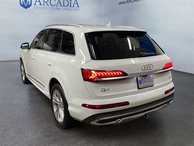 2021 Audi Q7, $31500. Photo 3