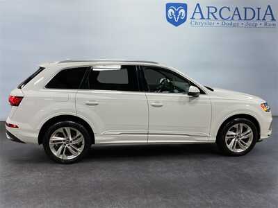 2021 Audi Q7, $31500. Photo 6