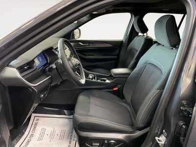 2026 Jeep Grand Cherokee, $0. Photo 9