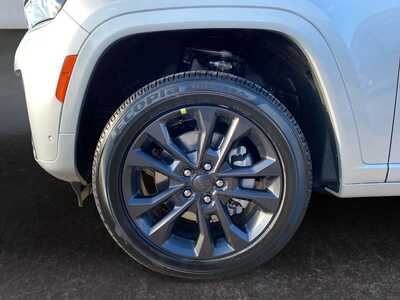 2026 Jeep Grand Cherokee L, $0. Photo 9