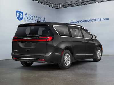 2026 Chrysler Pacifica, $0. Photo 2
