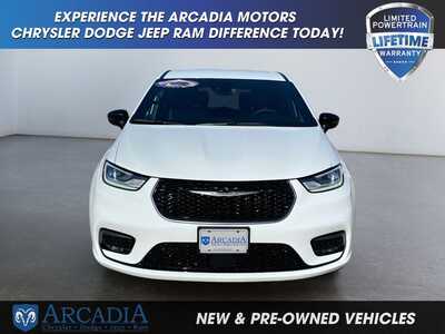 2026 Chrysler Pacifica, $0. Photo 8