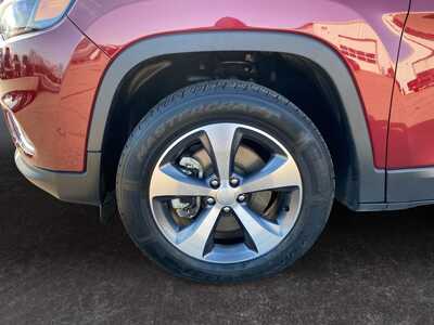 2021 Jeep Cherokee, $20900. Photo 9