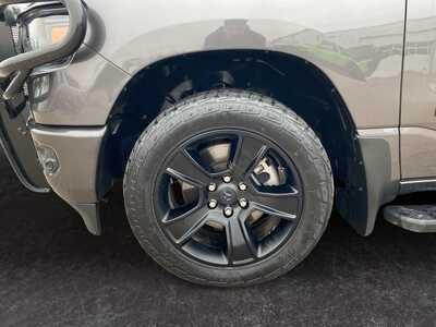 2020 RAM 1500 Crew Cab, $29900. Photo 9