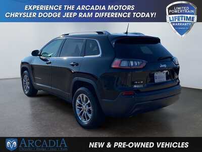 2019 Jeep Cherokee, $17900. Photo 3