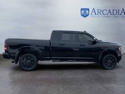 2022 RAM 3500 Crew Cab, $56000. Photo 6