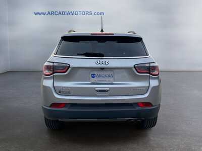 2018 Jeep Compass, $16900. Photo 4