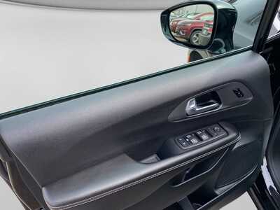 2026 Chrysler Pacifica, $0. Photo 11