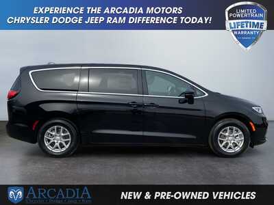 2026 Chrysler Pacifica, $0. Photo 6