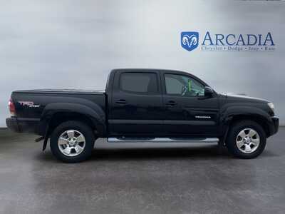 2010 Toyota Tacoma, $15900. Photo 6