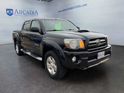2010 Toyota Tacoma, $15900. Photo 7