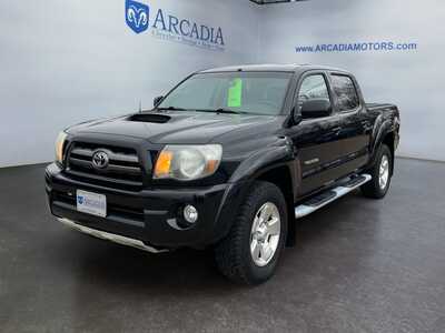2010 Toyota Tacoma, $15900. Photo 1