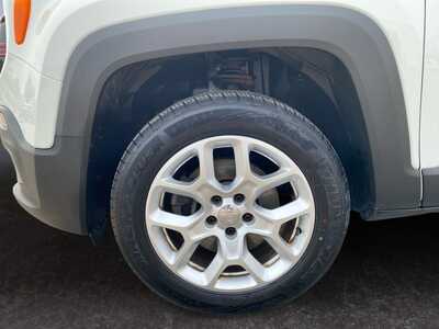 2015 Jeep Renegade, $9900. Photo 9