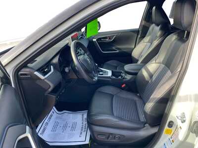 2021 Toyota RAV4, $34900. Photo 10