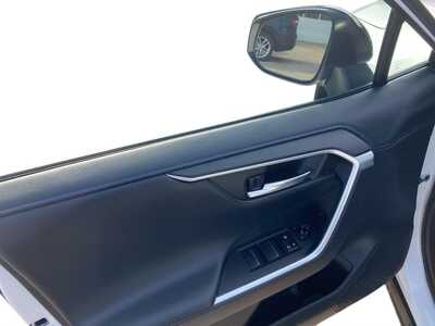 2021 Toyota RAV4, $34900. Photo 11