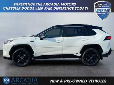 2021 Toyota RAV4, $34900. Photo 2