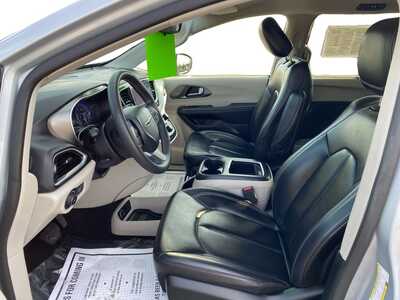 2023 Chrysler Pacifica, $24749. Photo 10