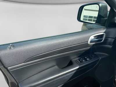 2020 Jeep Grand Cherokee, $23749. Photo 11