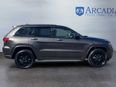 2020 Jeep Grand Cherokee, $23749. Photo 6