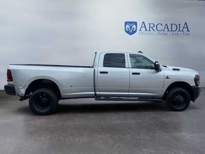 2026 RAM 3500 Crew Cab, $0. Photo 6