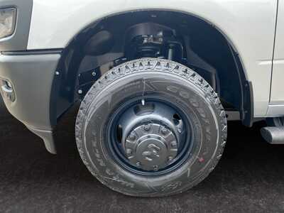 2026 RAM 3500 Crew Cab, $0. Photo 9