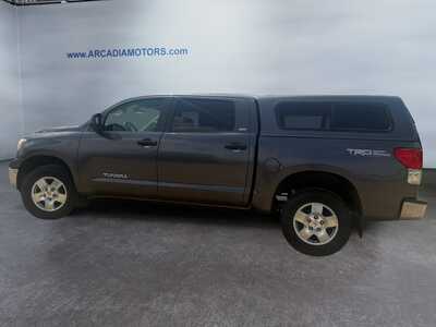 2011 Toyota Tundra Crew Cab, $12149. Photo 2