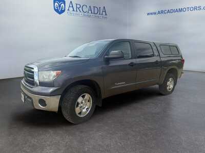2011 Toyota Tundra Crew Cab, $12149. Photo 1