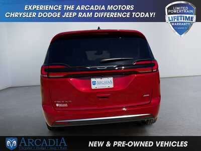 2027 Chrysler Pacifica, $0. Photo 4