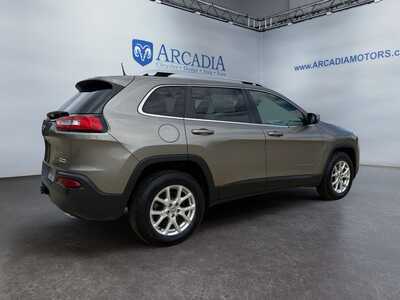 2018 Jeep Cherokee, $14451. Photo 5