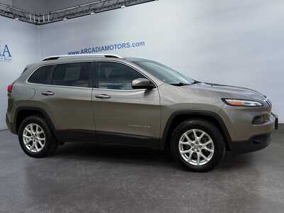 2018 Jeep Cherokee, $14451. Photo 6