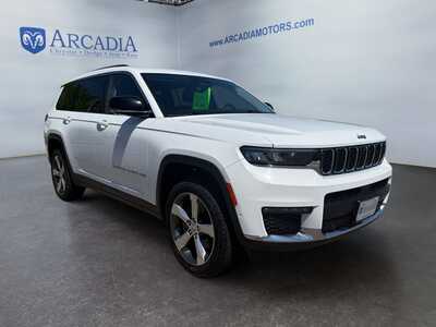 2021 Jeep Grand Cherokee L, $24149. Photo 7