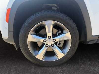2021 Jeep Grand Cherokee L, $24149. Photo 9