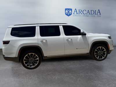 2022 Jeep Wagoneer, $43025. Photo 5