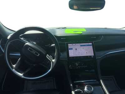 2022 Jeep Grand Cherokee, $28049. Photo 8