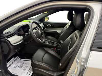 2025 Jeep Compass, $25249. Photo 10
