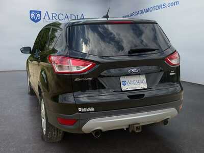 2013 Ford Escape, $9149. Photo 3
